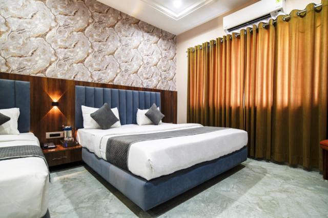 Hotel Miracle 2Km From Mahakal Temple Ujjain Eksteriør billede